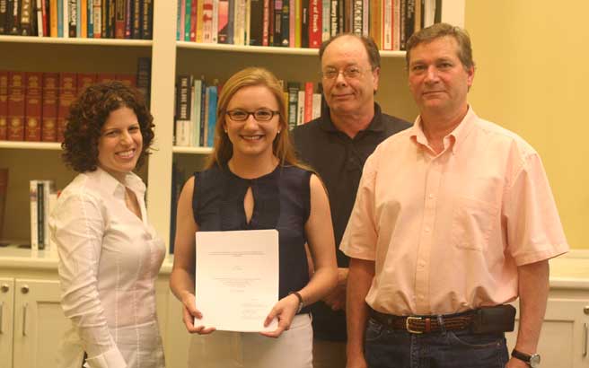 Thesis defender prize 07 image